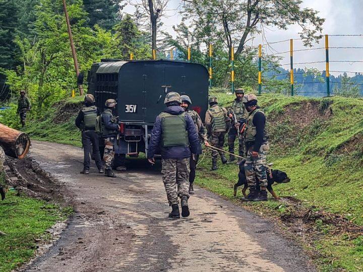 जम्मू-कश्मीर में आतंकी हमला, सरकारी अफसर को मारी गोली, मौत