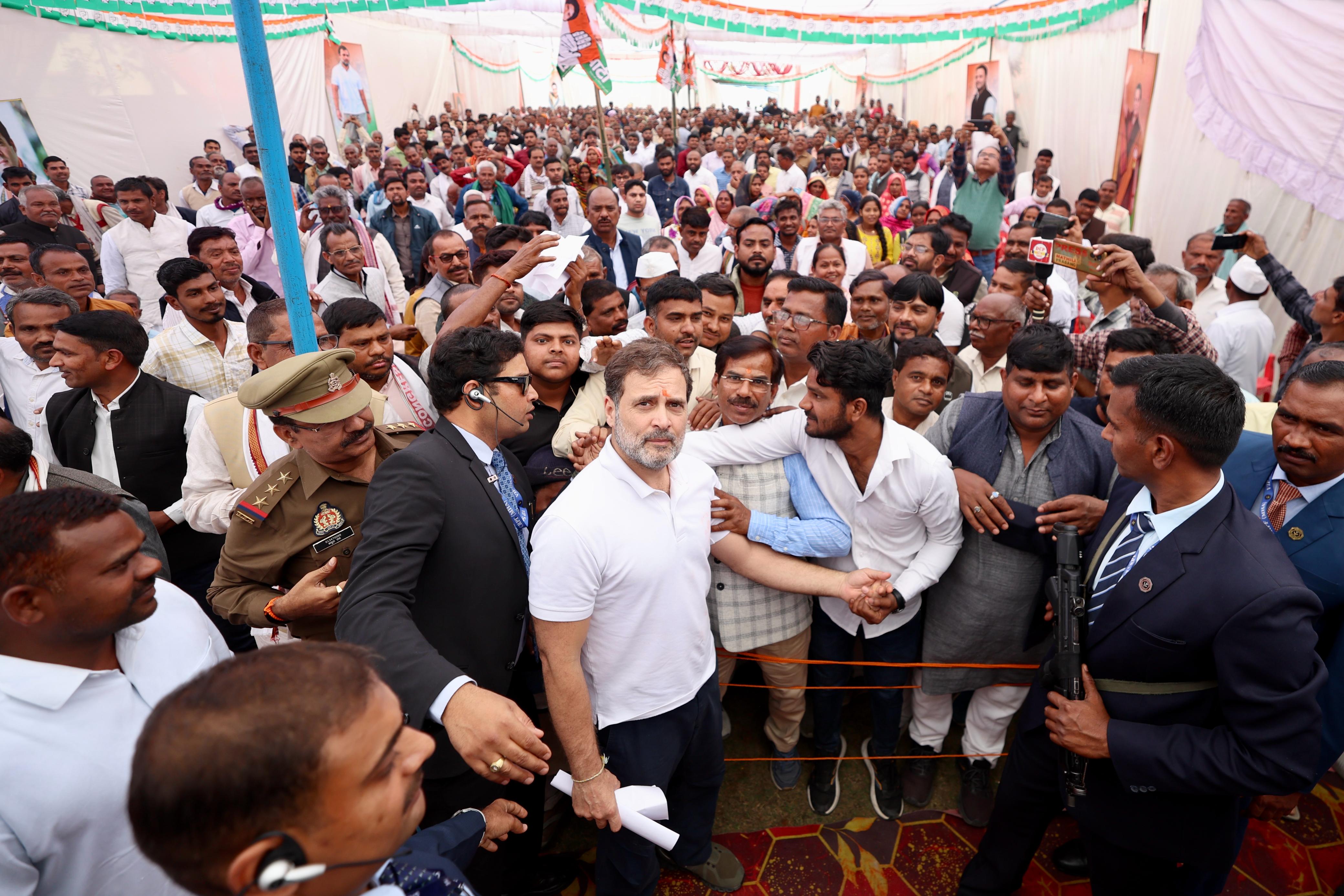 सुविधा के अभाव में आंबेडकर ने देश की राजनीतिक को हिलाया: राहुल