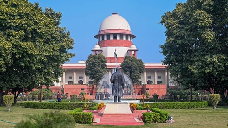 इंडिया ब्लॉक की याचिका पर सुप्रीम कोर्ट का चुनाव आयोग को नोटिस